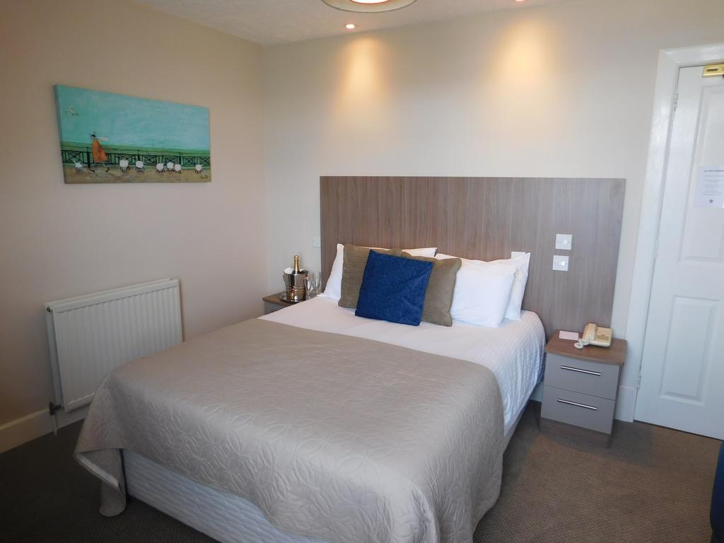 Cullen Bay Hotel Экстерьер фото