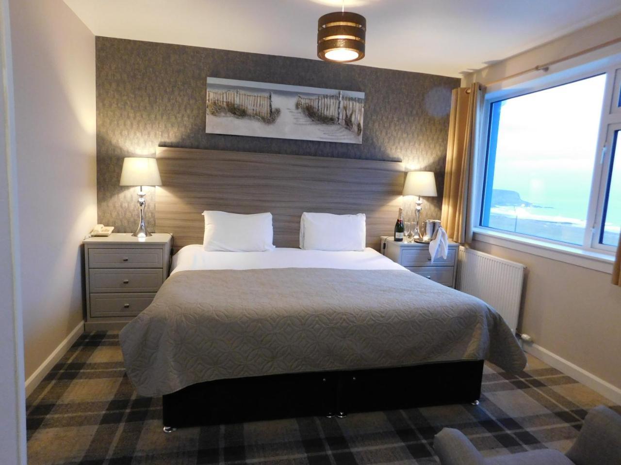 Cullen Bay Hotel Экстерьер фото